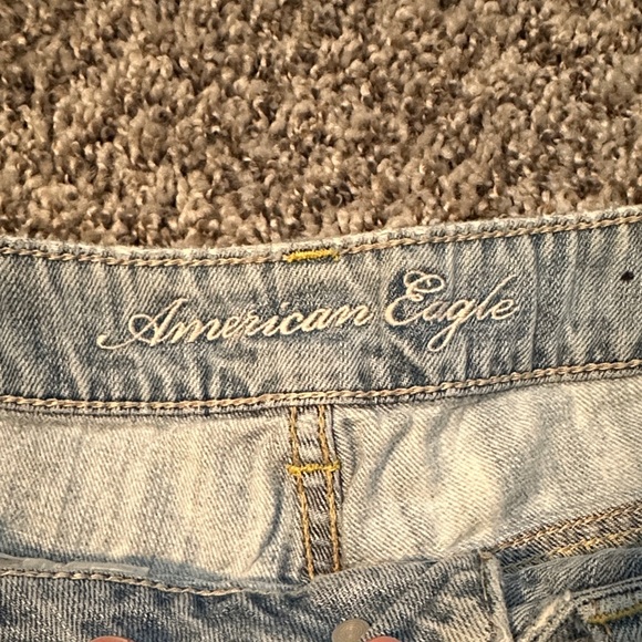 American Eagle Outfitters Light Wash Distressed Denim Cutoff Shorts - Picture 8 of 8